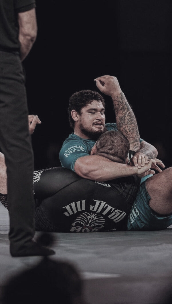 Tito Carle submitting someone